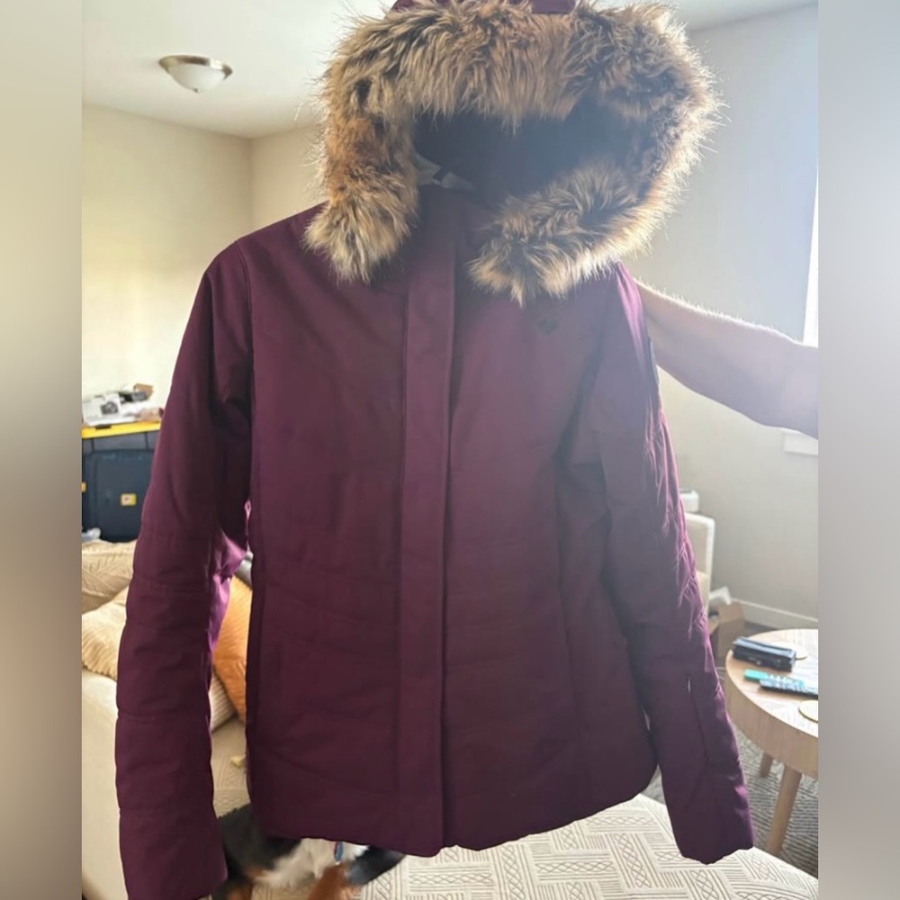 Obermeyer Women's Maroon Ski Jacket with Faux Fur Trim Hood
